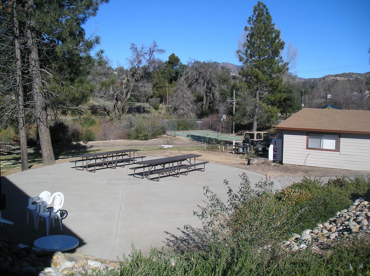 Oakzanita Springs Camping Resort Cottage 4 Descanso Esterno foto